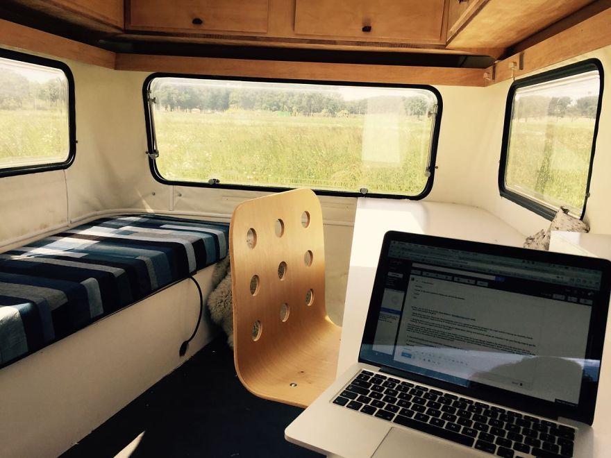 I converted a vintage caravan into a mobile office space 880