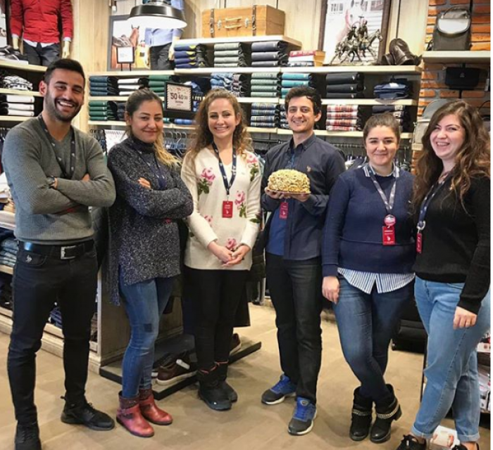 2018 de Markalar Magazacilar Gununu Nasil Kutladi 09